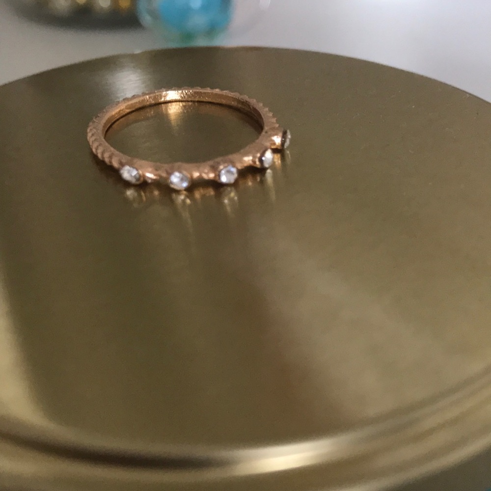 8 Fake gold rings